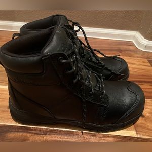 NEW! Unworn Size 10.5W Cintas Men’s Work Boot